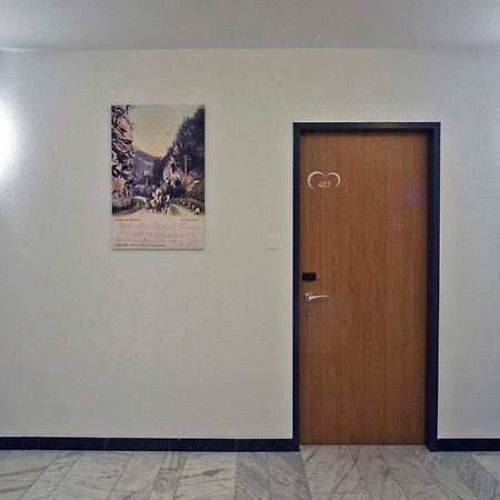 Hotel Oasis Moutier ภายนอก รูปภาพ