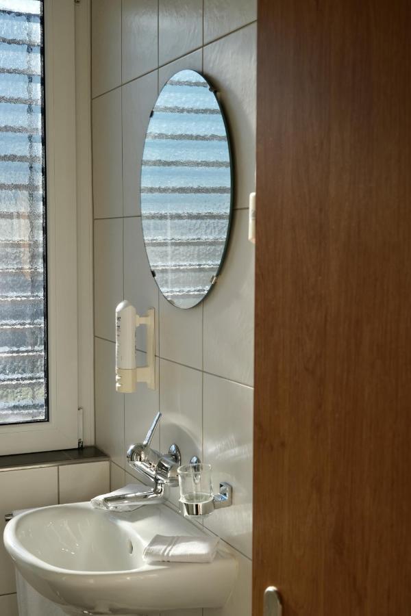 Hotel Oasis Moutier ภายนอก รูปภาพ